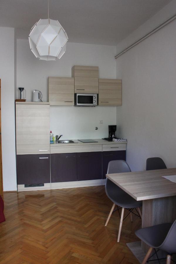 Apartmani Mia Jadranovo Bagian luar foto