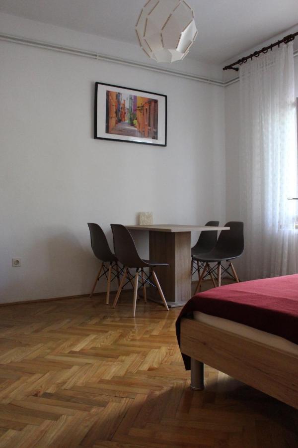 Apartmani Mia Jadranovo Bagian luar foto